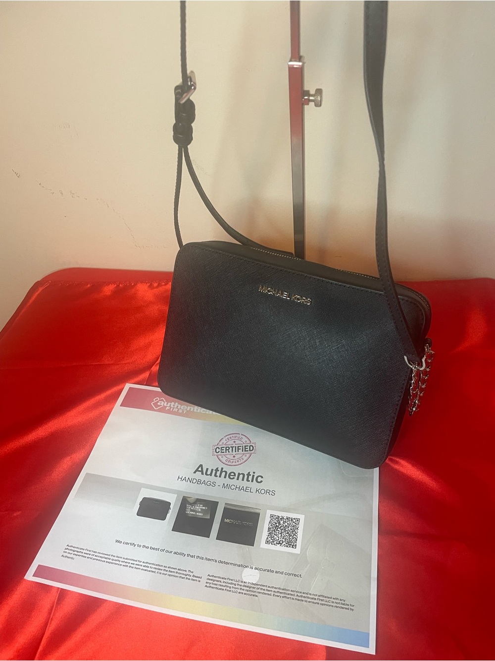 Authentic Michael Kors Purse #099NCOA Jet Set Large Saffiano Leather Crossbody